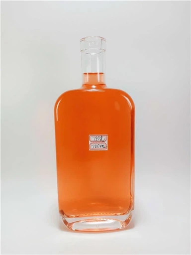 Bottiglia di liquore quadrata